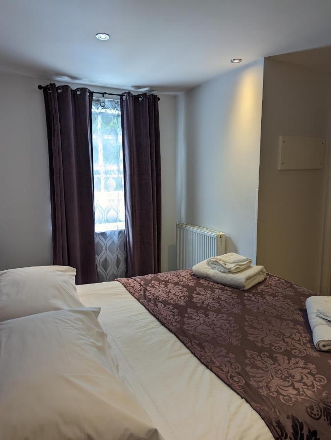 Barley Sheaf, Old Bridge Street En Suite Rooms, Room Only 特鲁罗 外观 照片